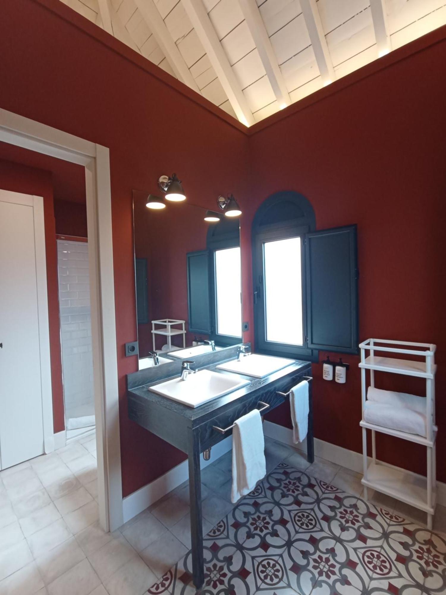 Uma Suites Parada Del Marques Sevilla Exteriör bild