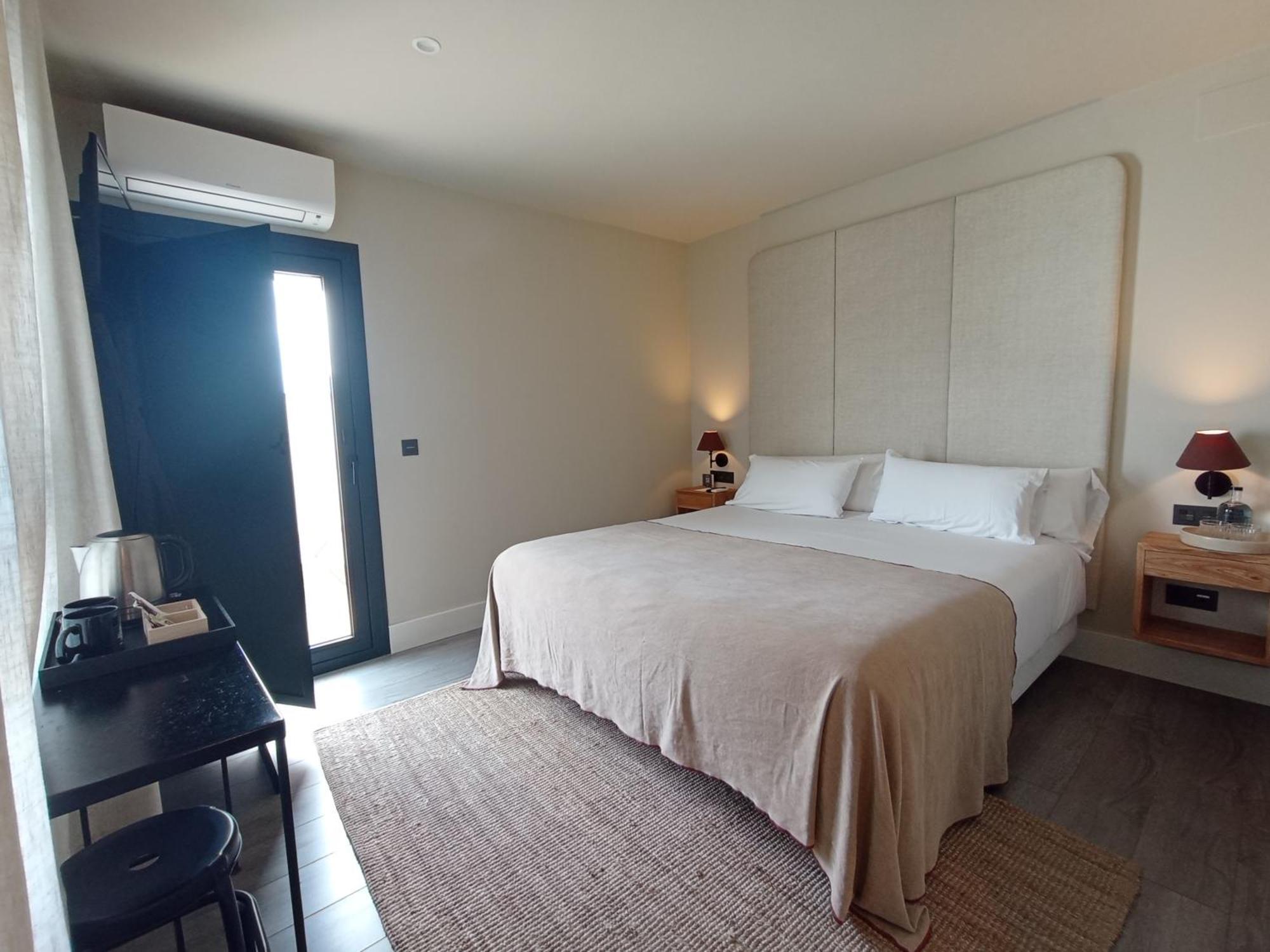 Uma Suites Parada Del Marques Sevilla Exteriör bild